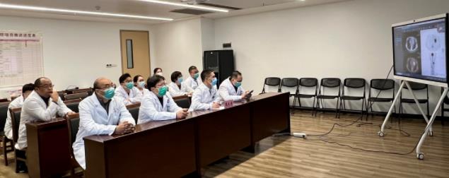 捆绑调教
(自治区人民医院东院)参加中山一院基础内科学院疑难病例讨论会