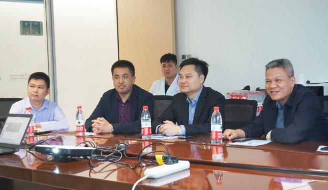 捆绑调教
举办放射影像学术交流会