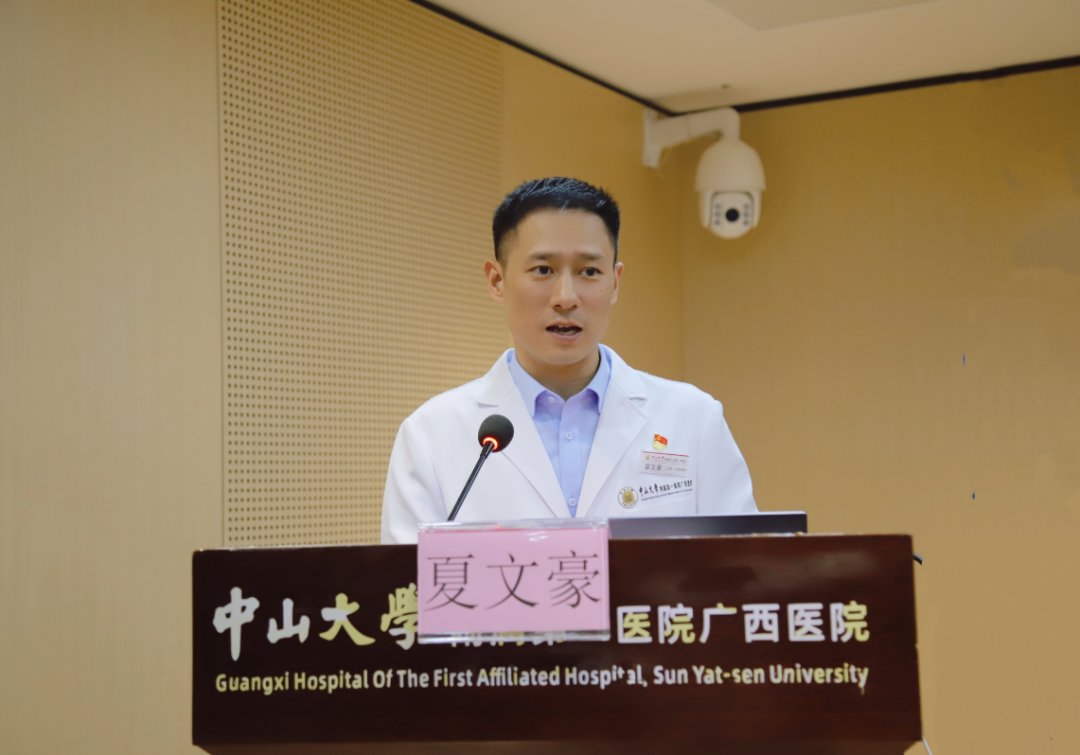 捆绑调教
举办第一届提升门诊服务情景模拟比赛