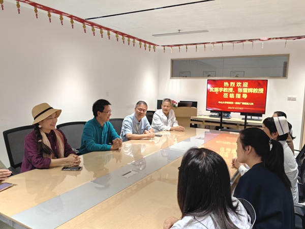 中山一院儿科专家到捆绑调教
儿科开展业务交流