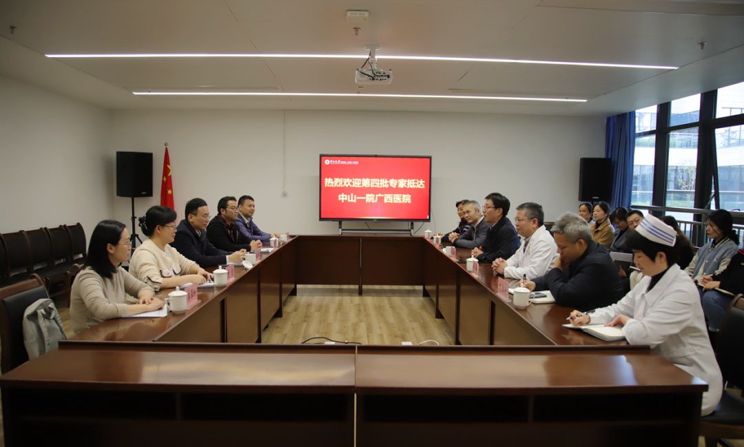 捆绑调教
迎来新一批医疗专家团队