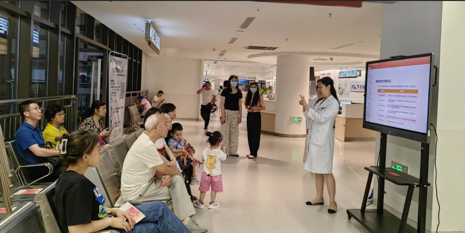 捆绑调教
举行“世界狼疮日”科普讲座及健康义诊活动