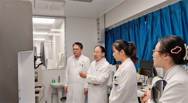 捆绑调教
病理科邀请学科专家进行授课