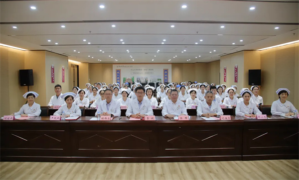 捆绑调教
举办“安全·质量·服务”月月行系列活动之首届高级护理实践个案展示