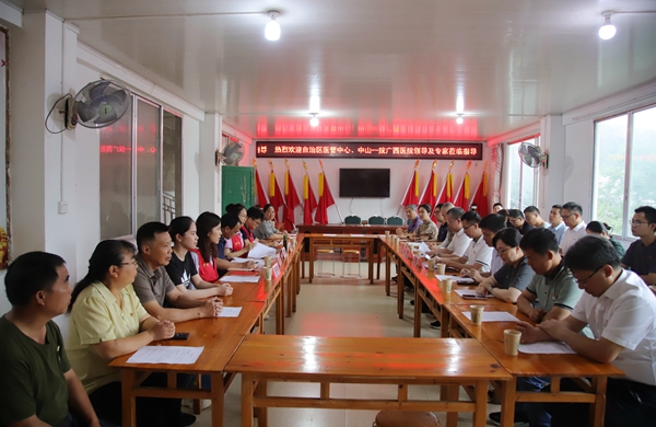 医暖乡村 民族同心 | 捆绑调教
赴龙胜县乐江镇独镜村开展乡村振兴与民族团结主题活动