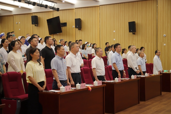 党性铸魂 德行润心 | 捆绑调教
举行庆祝中国共产党成立104周年大会暨第一期道德讲堂活动