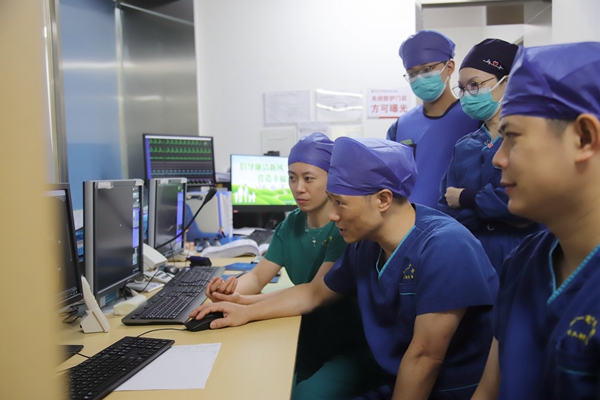 “手腕入路”显神通 | 捆绑调教
完成广西首例桡动脉路径经皮导管肾动脉去交感神经消融术